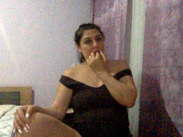 Anna86-2 bongacams live cam model