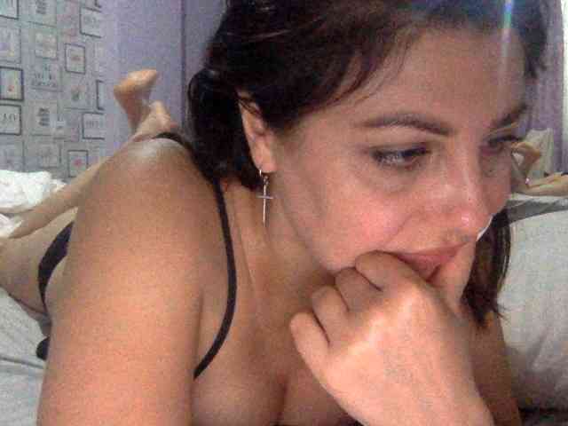 Anna86-2 bongacams live cam model