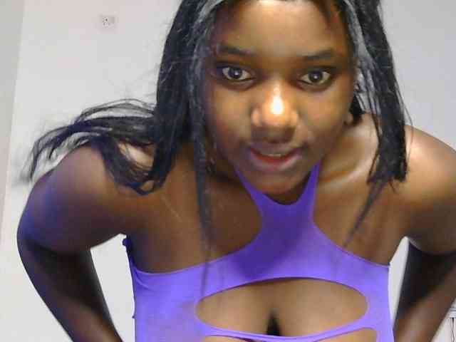 Crazy1Angels bongacams live cam model
