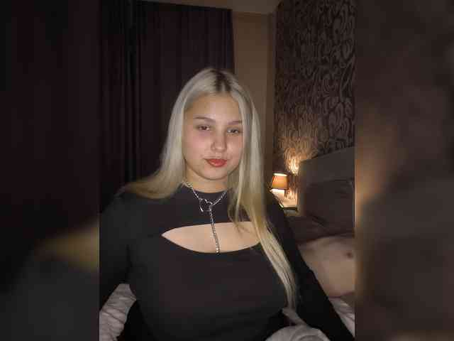 dadduBoy bongacams live cam model