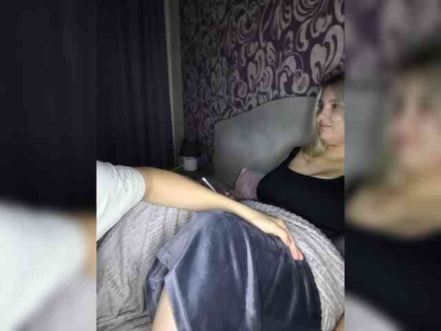 dadduBoy bongacams live cam model