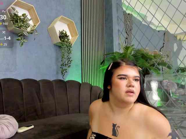EveDesiree bongacams live cam model