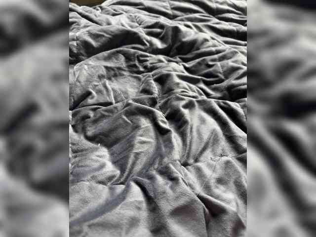 Emma942 bongacams live cam model