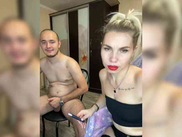 Emma942 bongacams live cam model