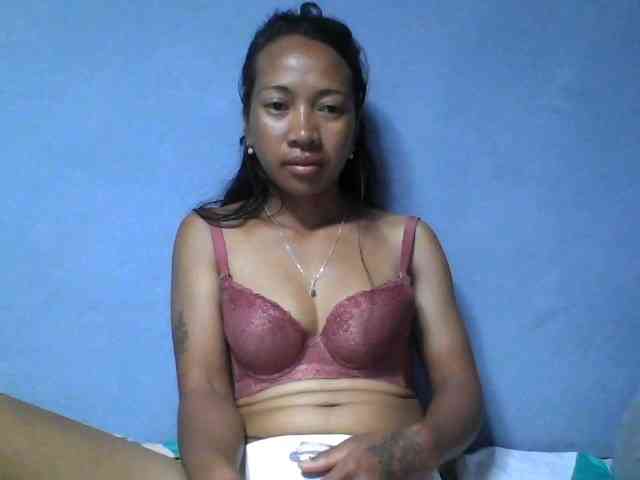 Rose-Bler bongacams live cam model