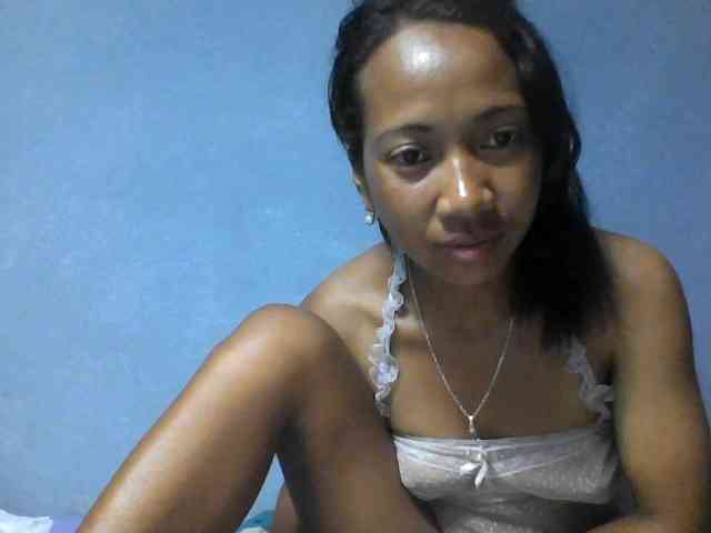 Rose-Bler bongacams live cam model
