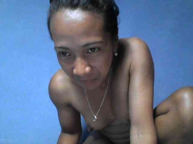 Rose-Bler bongacams live cam model