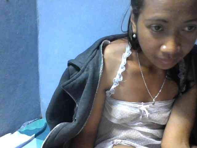 Rose-Bler bongacams live cam model