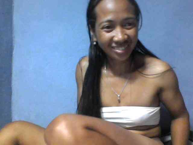 Rose-Bler bongacams live cam model