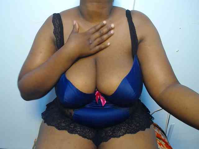Sexydoll888 bongacams live cam model