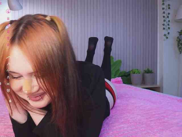 IsabellDesire bongacams live cam model