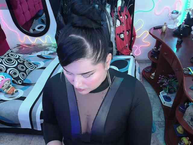 lufek23 bongacams live cam model