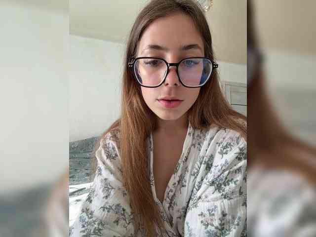 Lera-Antonovna bongacams live cam model