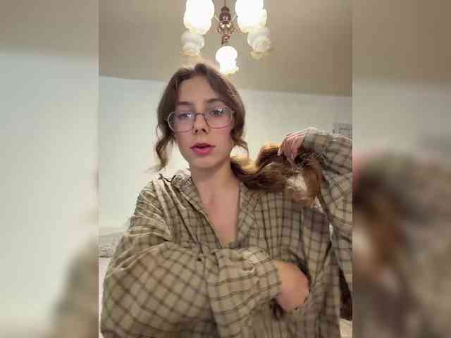 Lera-Antonovna bongacams live cam model