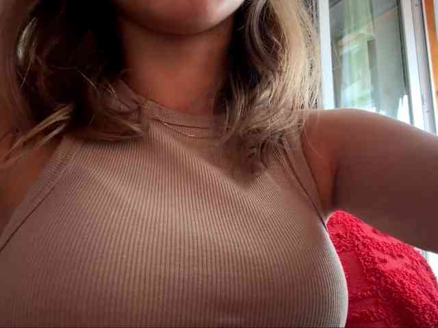 ShellaGoldthorpe bongacams live cam model