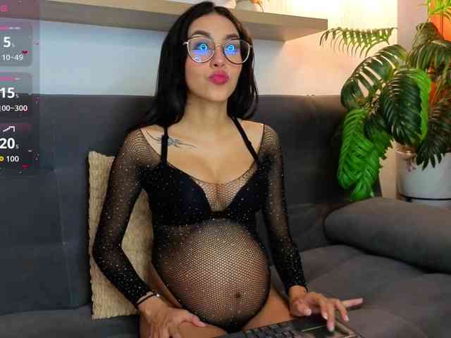 LunaRosse bongacams live cam model
