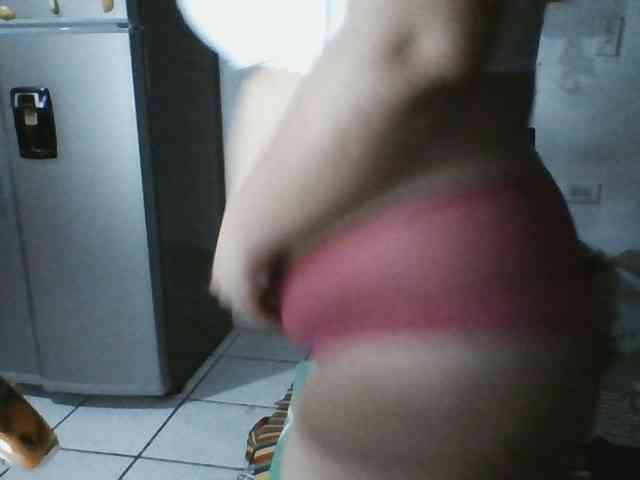 Marce2 bongacams live cam model