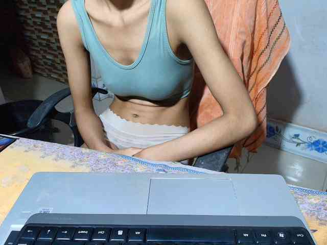 Yeasty1men bongacams live cam model
