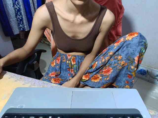 Yeasty1men bongacams live cam model