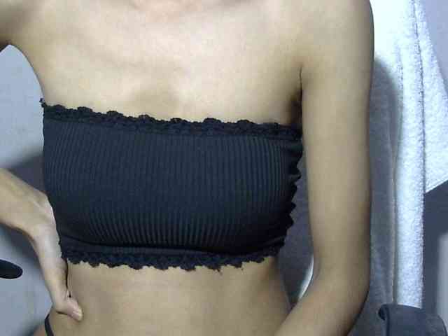 Yeasty1men bongacams live cam model