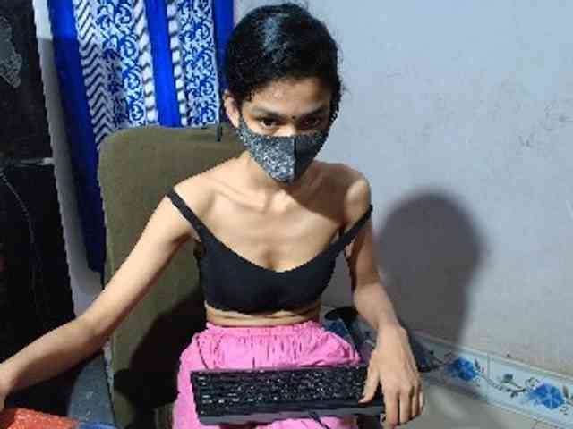 Yeasty1men bongacams live cam model