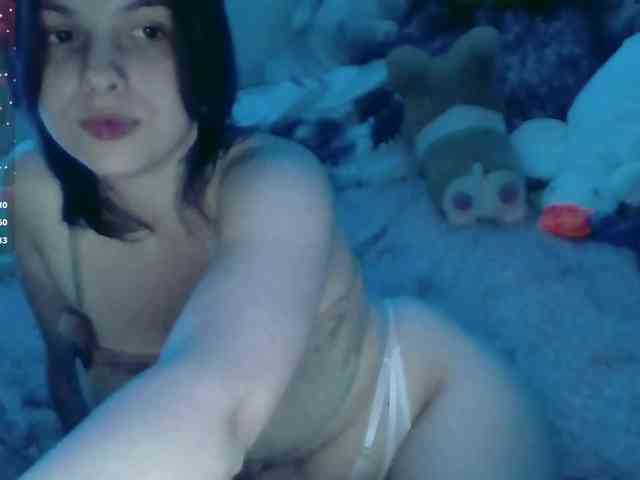 LillyShy bongacams live cam model