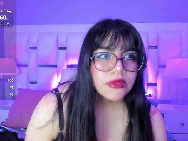 VeroWilde bongacams live cam model