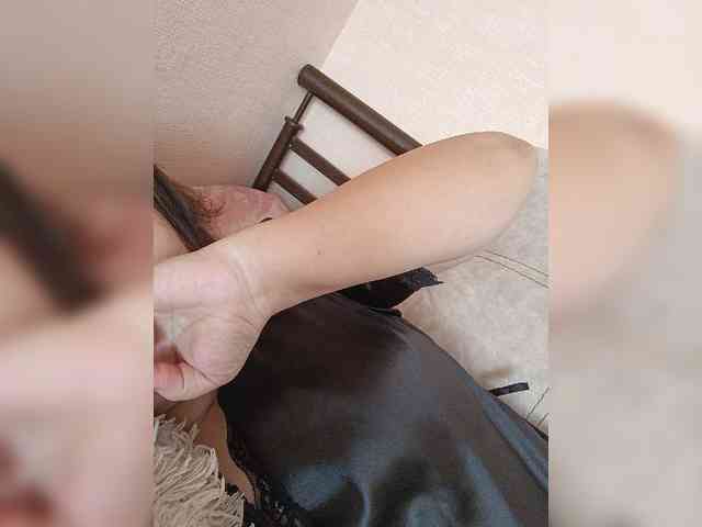 Nolifirsta bongacams live cam model