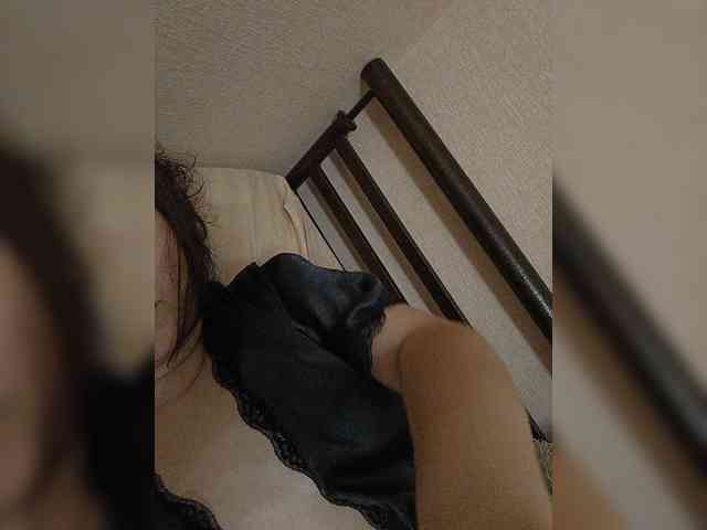 Nolifirsta bongacams live cam model