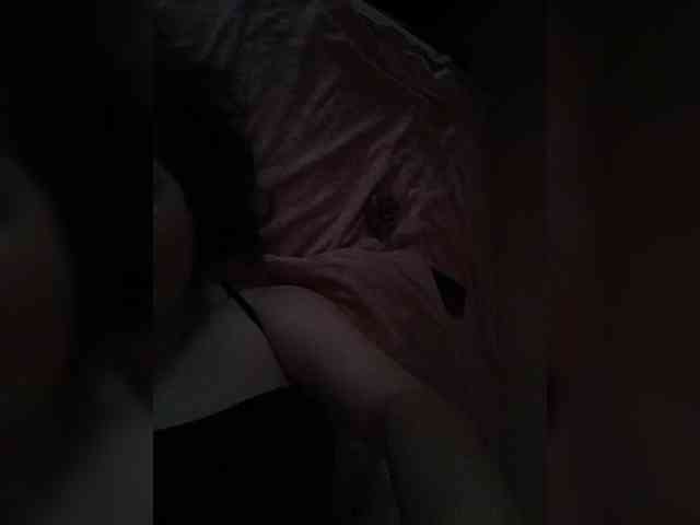 Nolifirsta bongacams live cam model