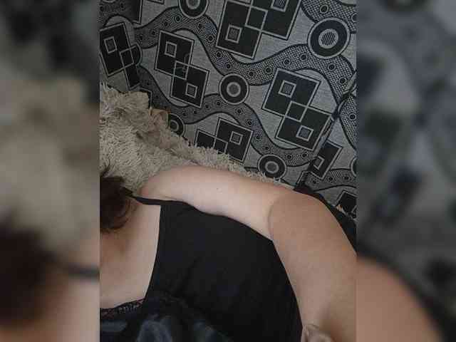 Nolifirsta bongacams live cam model