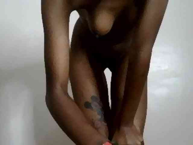 Gianna bongacams live cam model