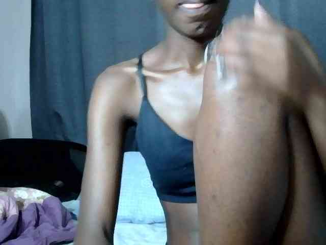 Gianna bongacams live cam model