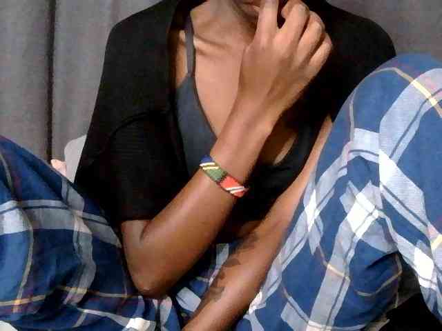 Gianna bongacams live cam model