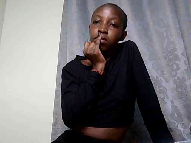Gianna bongacams live cam model