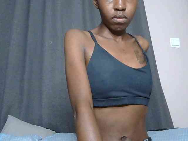 Gianna bongacams live cam model