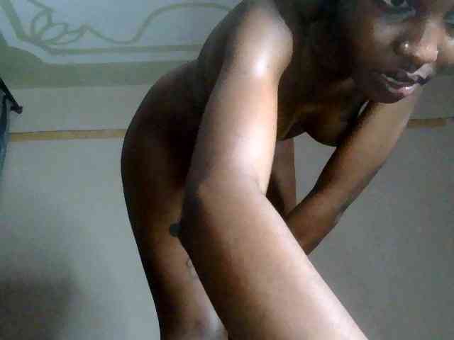 Gianna bongacams live cam model