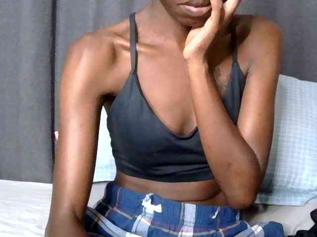 Gianna bongacams live cam model