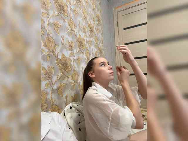 Aurora-Riders bongacams live cam model