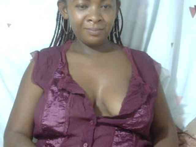 Love-Sexya bongacams live cam model