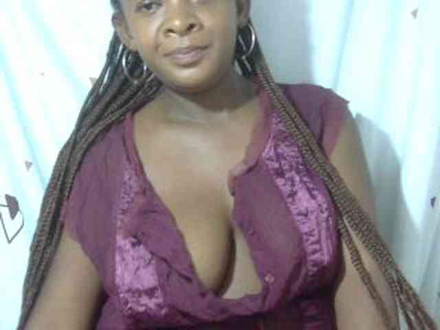 Love-Sexya bongacams live cam model
