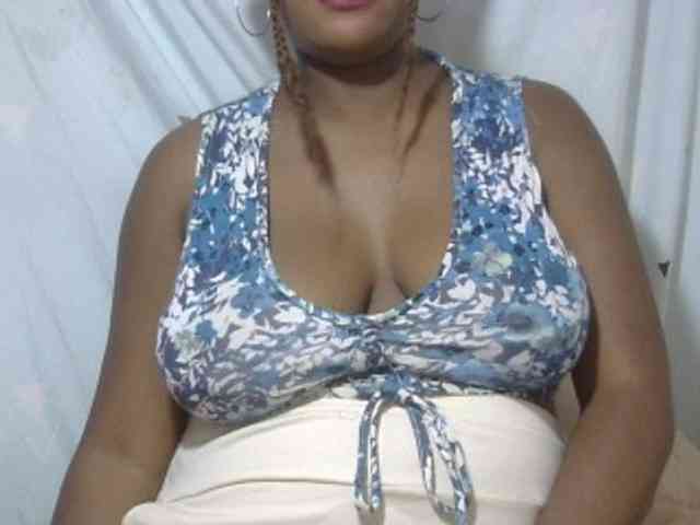 Love-Sexya bongacams live cam model