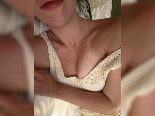 ohhangel bongacams live cam model