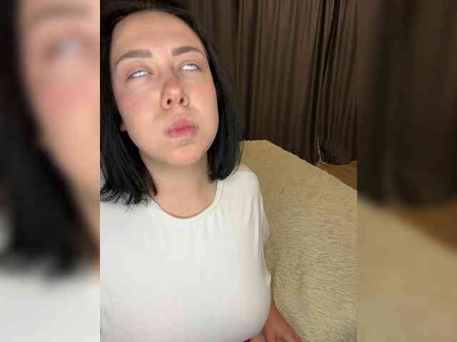 DoubleCumm bongacams live cam model