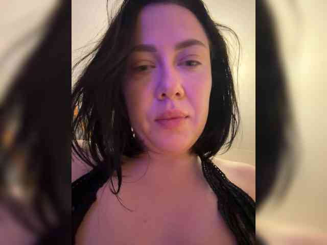 DoubleCumm bongacams live cam model