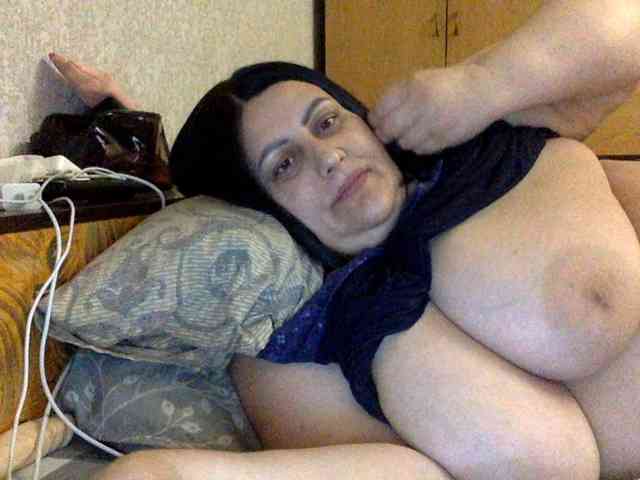 ChristianNetta bongacams live cam model
