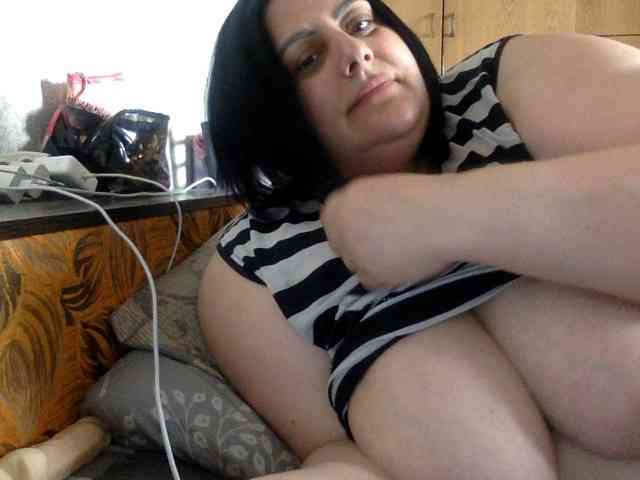 ChristianNetta bongacams live cam model