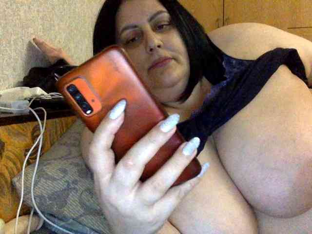 ChristianNetta bongacams live cam model