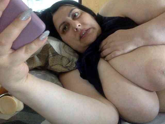 ChristianNetta bongacams live cam model
