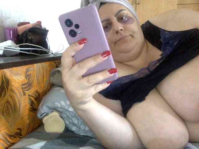 ChristianNetta bongacams live cam model